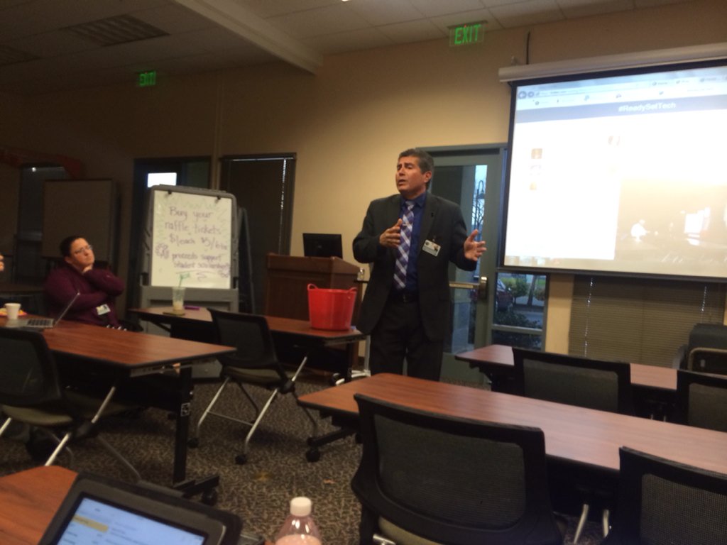 DinwiddieUNC's tweet image. #ReadySetTech How do you use Twitter to improve your PLN? @ResiliencyGuy