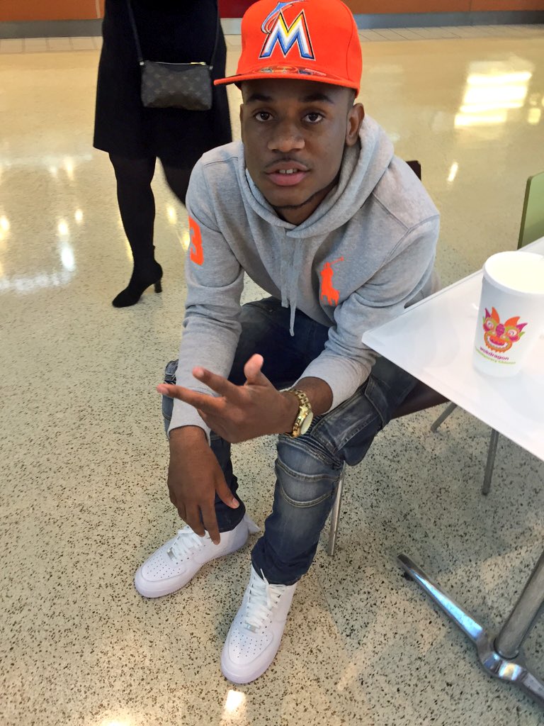 MjayDaGr8's tweet image. In Lenox just fuccN off #DaGr8