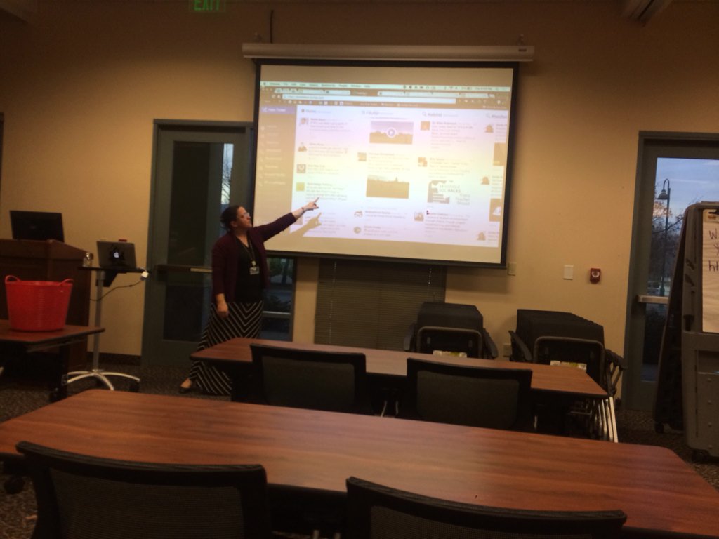 DinwiddieUNC's tweet image. #ReadySetTech with @DrMelissaF    Learning how to utilize TweetDeck to better organize our Twitter Feeds!