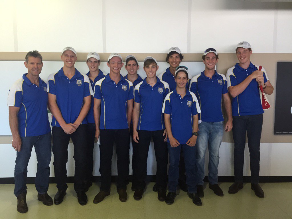 johnbowes26's tweet photo. Nudgee First VIII departing for NSW C'ships big weekend !@seanpbowes @NCActivities @NudgeeRowing @jedmortlock https://t.co/z7TpxUOQy2
