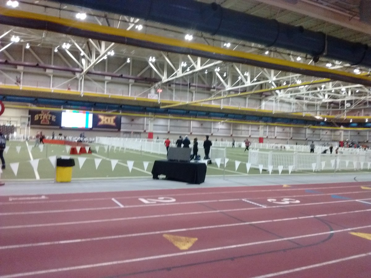 T_Rackers's tweet photo. Excited to start off my indoor season tomorrow night with a 3k at the ISU Invite!! #tulsatrack https://t.co/zEpVMQQYBV