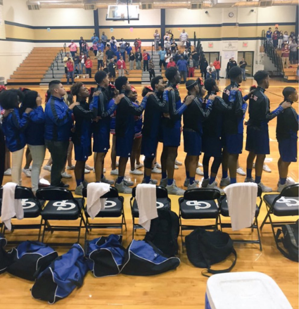 C E King Hoops tweet media