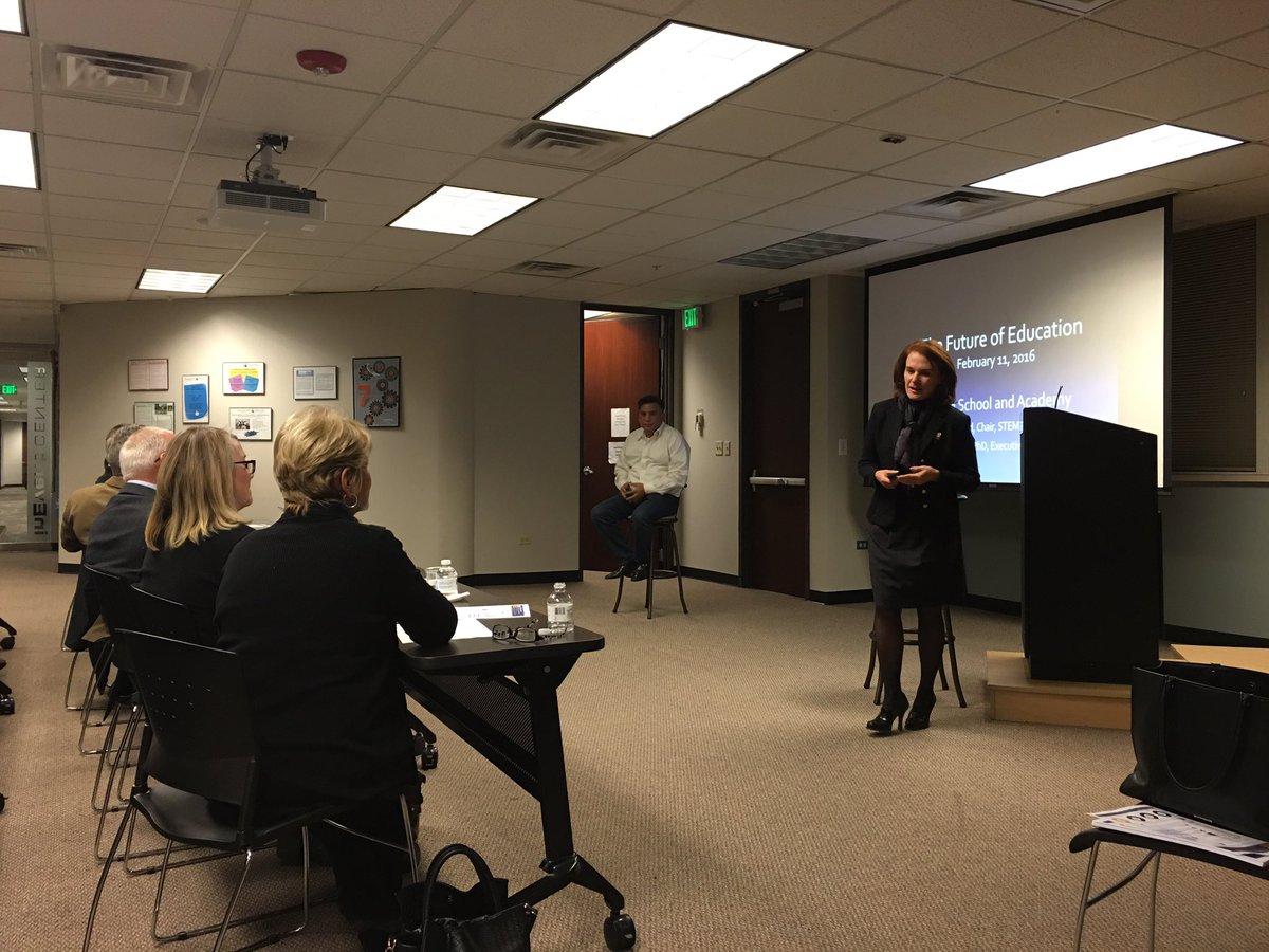 Kicking off with <a href="/DrPJEuckerSTEM/">penny eucker</a>. Thanks <a href="/IP_Feed/">Innovation Pavilion</a>!