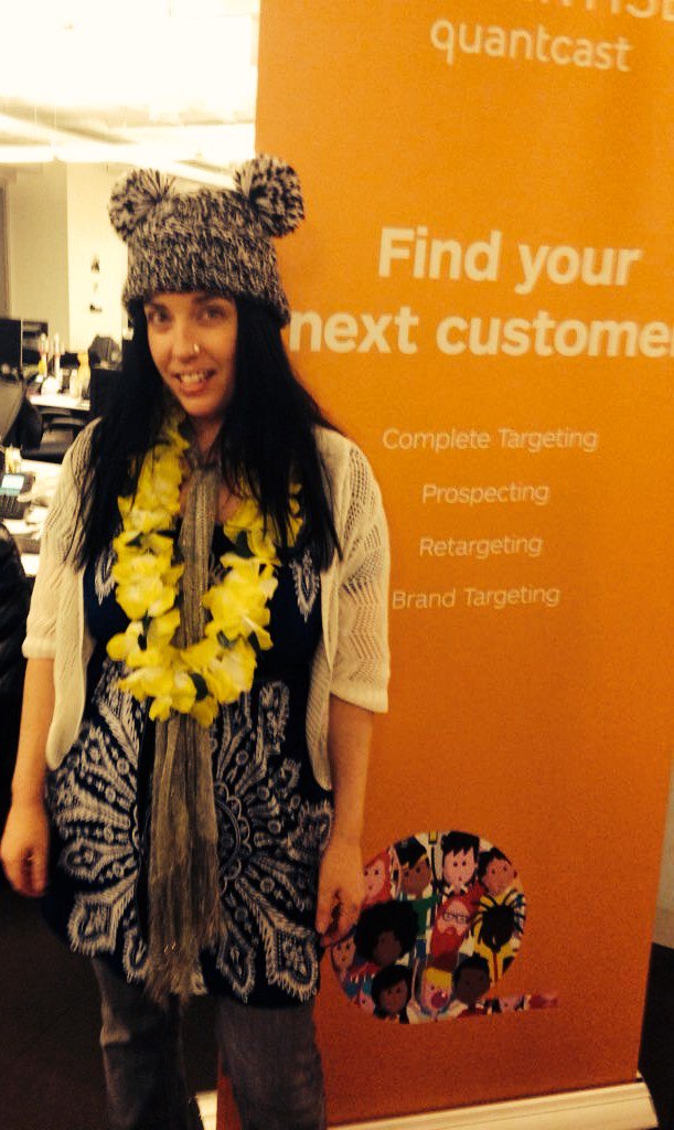 jenmeola's tweet photo. #AlohaQuantcast Fun Party NYC keeping warm inside :) https://t.co/r5WYdBeoQn