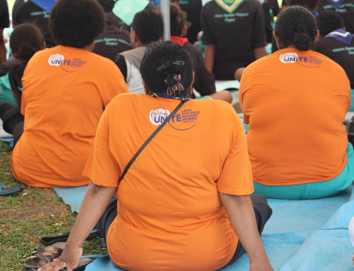 unwomenpacific's tweet photo. there r many risks involved in this work, but it must continue: https://t.co/E0E1guGdbi v #thecoconet #EVAW #Pacific https://t.co/3aMhEcGk2n