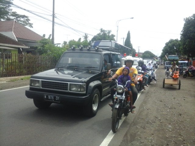 Pukul 08.48 lalu lintas jl.ahmadyani karangkates terpantau padat #trafficmalang <a href="/edunewsfm/">EDUNEWS FM RADIO</a> <a href="/official_itv/">Indonesiatv</a> irma bc7