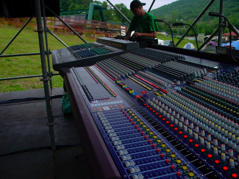 marcogalvan21's tweet image. Let's learn How Audio Systems work! check out this post! #LearnAudio #AudioTutorial… bluevinemusic.wordpress.com/2016/02/11/how…