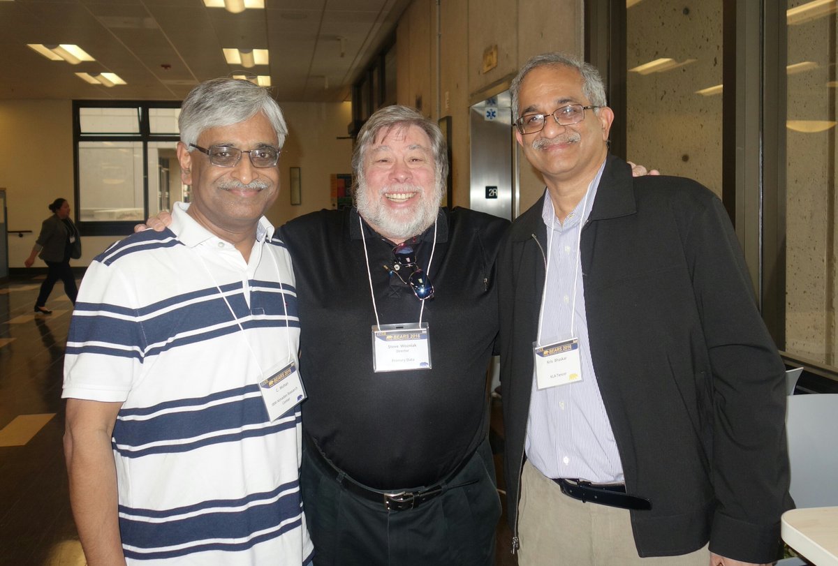 seemohan's tweet photo. #BEARS2016 @UCBerkeley @stevewoz @joe_hellerstein @BerkeleyData #BigData #Apple @Trifacta @primary_data @amplab https://t.co/y5yYW4MBr6