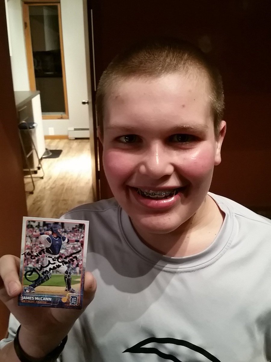 HulsJason's tweet image. So greatful that heros take time touch others lives.  Thanks @JamesMcCann34 for once again making Chets day! #hero