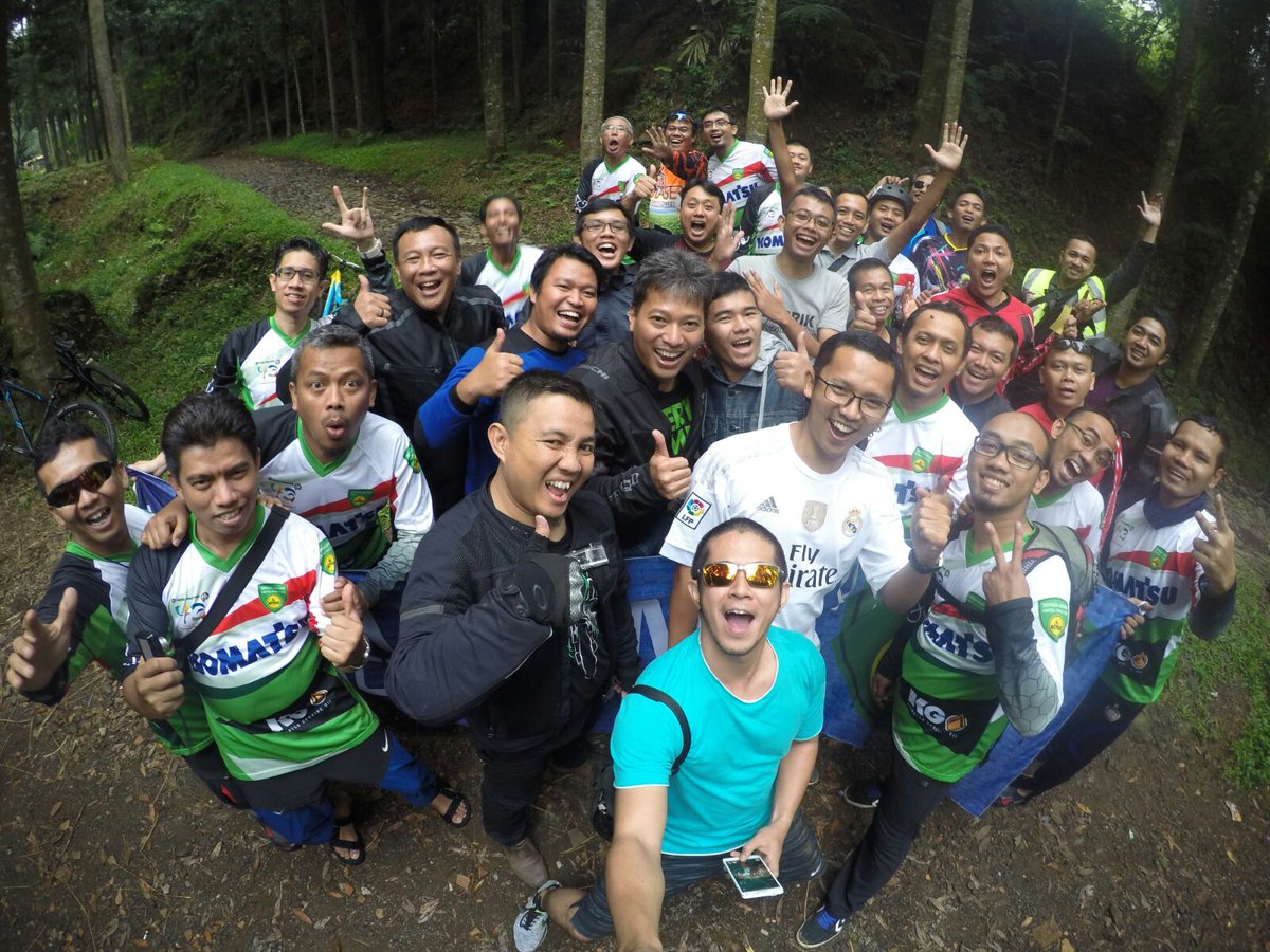 Pak Idot, Pak Bayu dan Pak Tinon --> Tourwis Puncak with SEMUT &amp; UTOMC