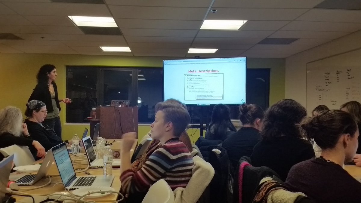 XaosQueen's tweet photo. @GDIAnnArbor AWESOME SEO class taught by @EmilyDrier hosted at @atomicobject w/ yummy goodies sponsored by @StoneIG https://t.co/KvYN1RtvXD