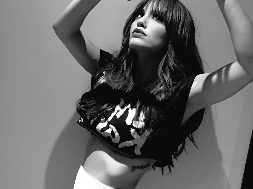 CamiReales123's tweet photo. #VotaLaliEsposito #KCA Mas Diosa no puede ser😍❤ https://t.co/mxqyhbnlJ3
