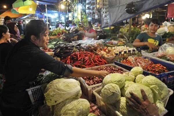 DPP_IKAPPI's tweet photo. Ayo Kembali Belanja Ke PasarTradisional dan beli produk lokal. 
#PasarRakyat 
#TawarMenawar #Silaturahmi #CintaPasar https://t.co/85sU9uIAJz