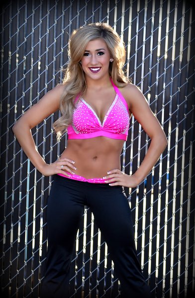 NuggetsDancers's tweet photo. Guess who's a finalist for Miss Dallaswear 2016!?

Vote for Megan: https://t.co/43AUJ3dTkN #TotallyDND https://t.co/VyQ0dAVZ5E