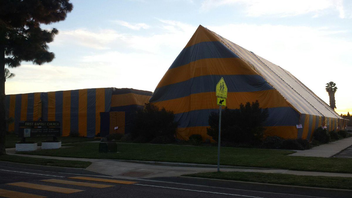 QualityPestSVC's tweet photo. Tight quality wraps performed by Quality Pest Services Inc.  #fumigation #fumigator #fumigate #termites #pestcontrol https://t.co/WozmV4NXuP
