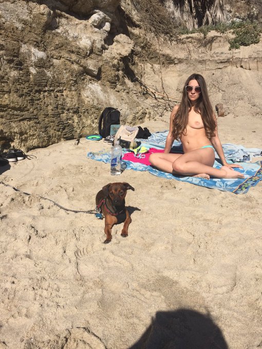 You can't sit with us 🙅🏻🌊 https://t.co/0zg5vIlwgZ