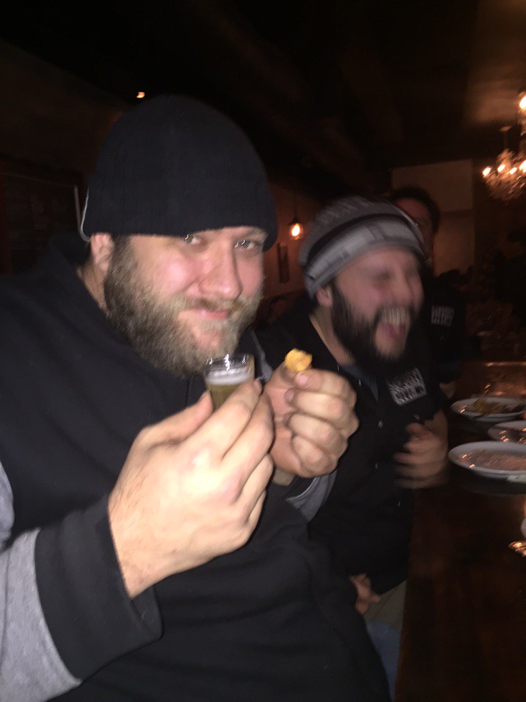HollishaFrancis's tweet photo. No caption necessary. @TheWrenDanforth x @sawdustcitybeer #LDVTour Beer Dinner. #tinychip #tinybeer https://t.co/QP6wQrjjhL