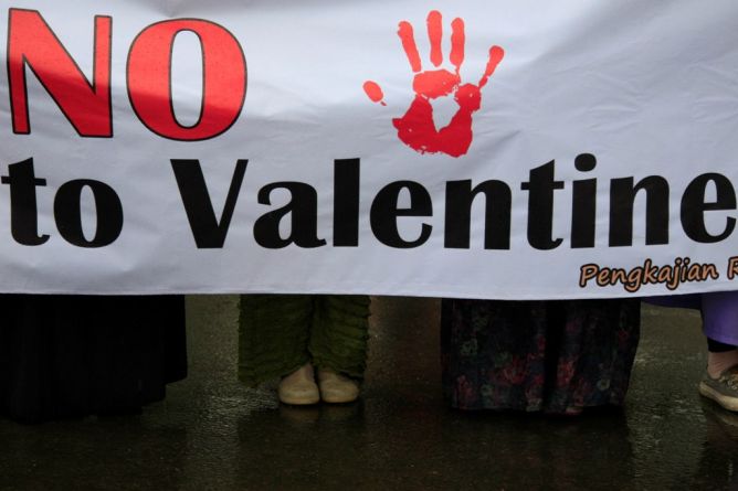 [Populer] Banda Aceh Haramkan Perayaan Valentine Day metrotvn.ws/A481858