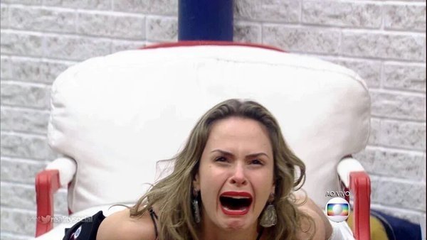IdoctorhouseI's tweet photo. Esse já foi, com certeza, o melhor momento desse BBB 16. O JOGO NÃO ACABOOOOOU!!! 🙌 #BBB16 #TeamAnaPaula https://t.co/dz9xVn8nMK