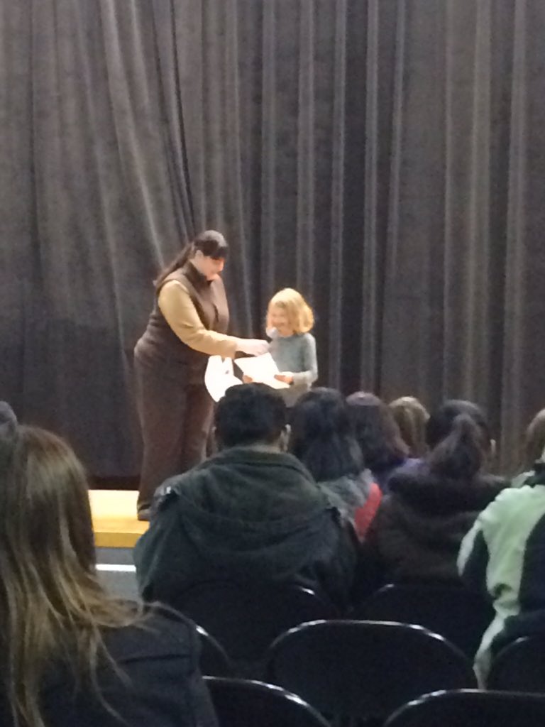mshartmann_202's tweet photo. Ashleigh did a great job at the poetry jam this evening! We're so proud of you!! https://t.co/dsJzHGzt0C