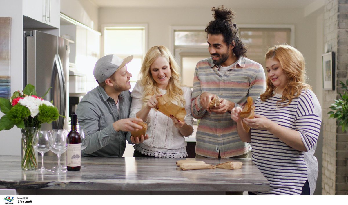 telequebec's tweet photo. Demain soir, n'oubliez pas de manger un bon fromage québécois! #likemoi #fromageduQuebec https://t.co/3RcriRMyuH