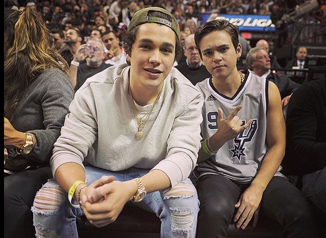 mvidanaa's tweet photo. #Auslex😍😭 https://t.co/Cit8xg6dgs