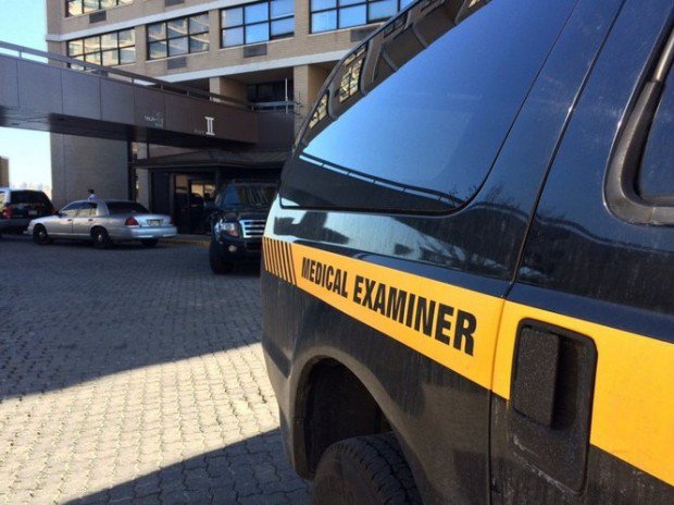 A technician died when he was dragged up by the lift on which he was working in New Jersey. bit.ly/1SEGfvf