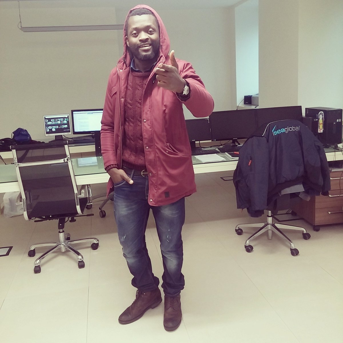 williamtag's tweet photo. Im back https://t.co/Z4Gy52d9Bp