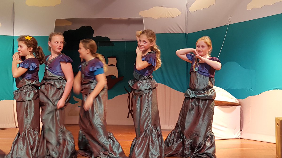 CFontana01's tweet photo. @JenniferDeWeerd @jseroadrunners Sassy mermaids! https://t.co/sPj4S1p1gb