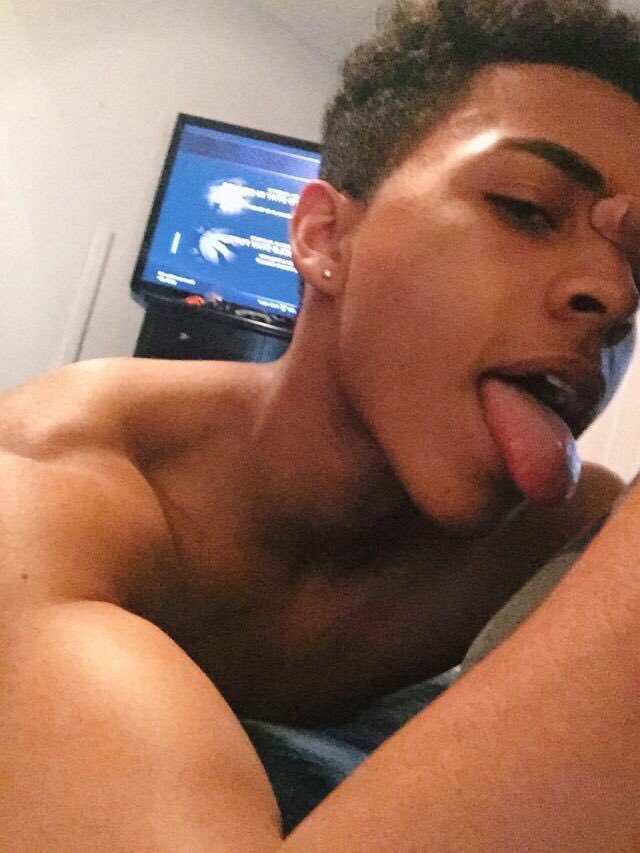 FineAssBlackMe2's tweet photo. https://t.co/hD9ea0k8fQ