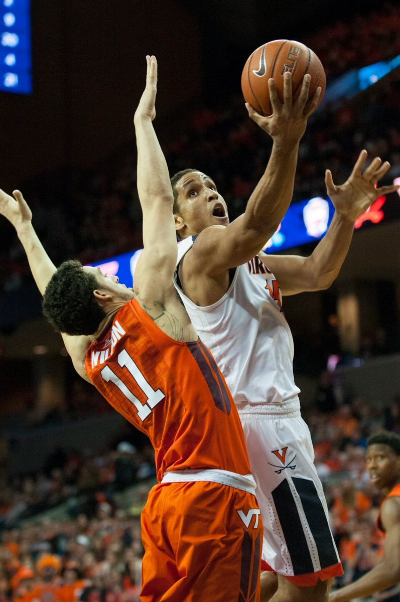 CavDailyPhoto's tweet photo. Photo Album: Hoos Roast Hokies, 67-49 #UVAvsVT: https://t.co/qTh5TPCYXt https://t.co/SltmbVdQ01