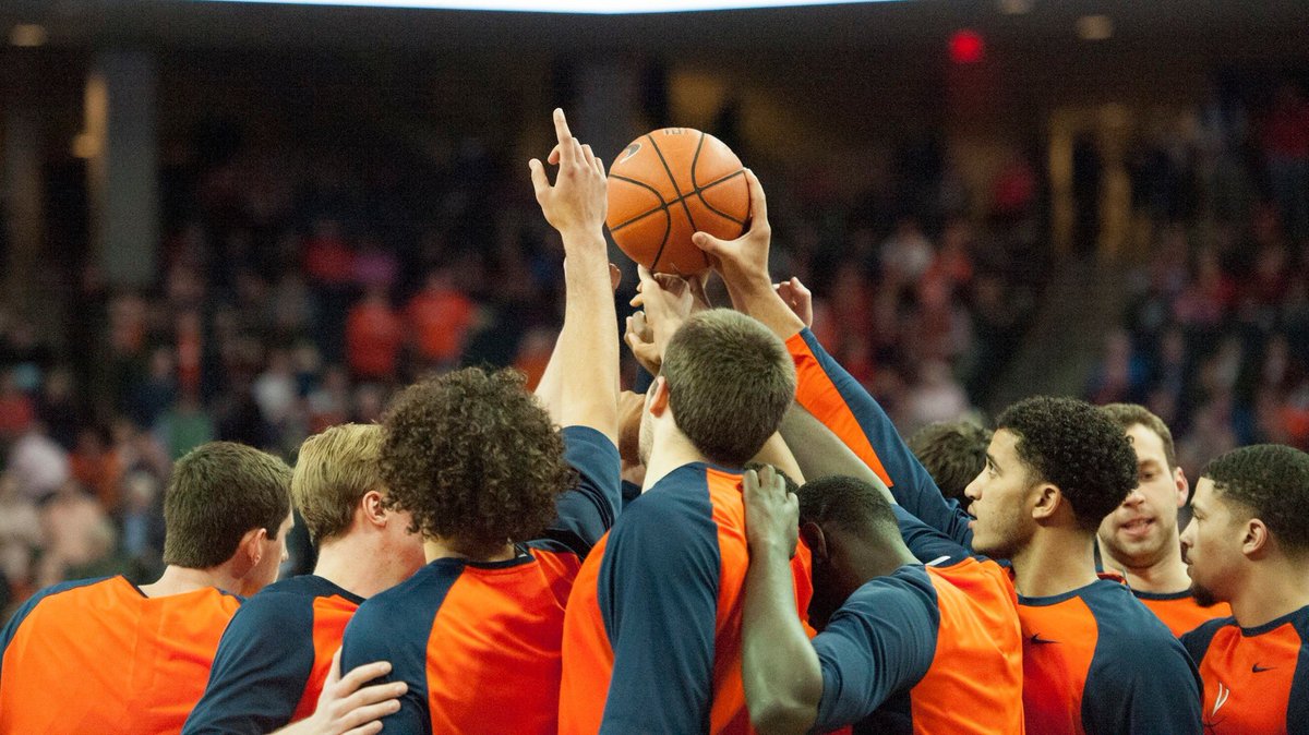CavDailyPhoto's tweet photo. Photo Album: Hoos Roast Hokies, 67-49 #UVAvsVT: https://t.co/qTh5TPCYXt https://t.co/SltmbVdQ01