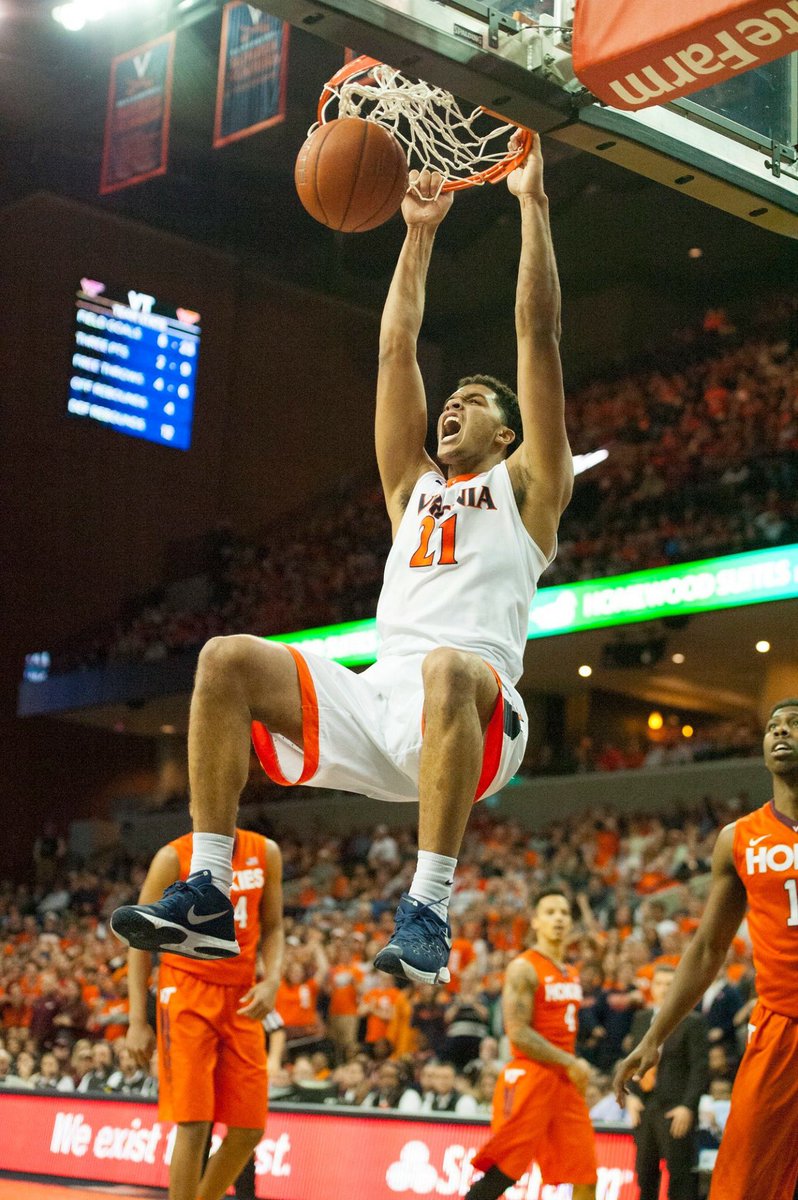 CavDailyPhoto's tweet photo. Photo Album: Hoos Roast Hokies, 67-49 #UVAvsVT: https://t.co/qTh5TPCYXt https://t.co/SltmbVdQ01