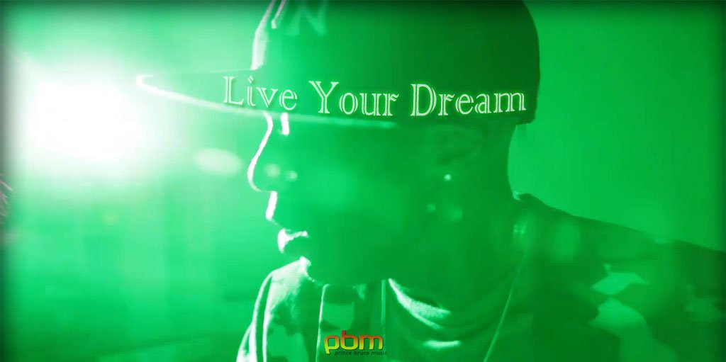 PrinceBruceTrax's tweet photo. #liveyourdream @BallHeadAtl @DjreddDogg00  LIVE YOUR DREAM! https://t.co/SGO9thm4VH