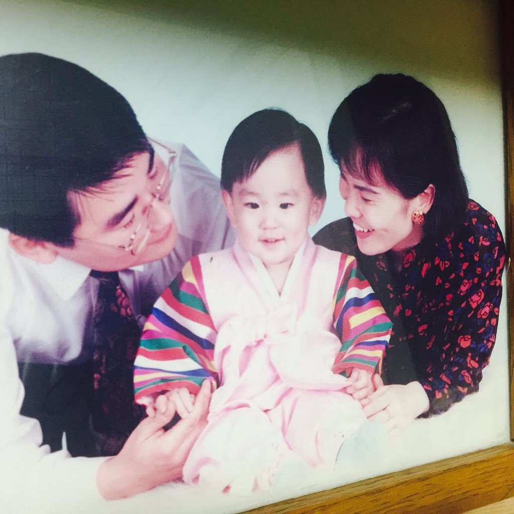 Favorite childhood photos of Kpop idols | allkpop Forums