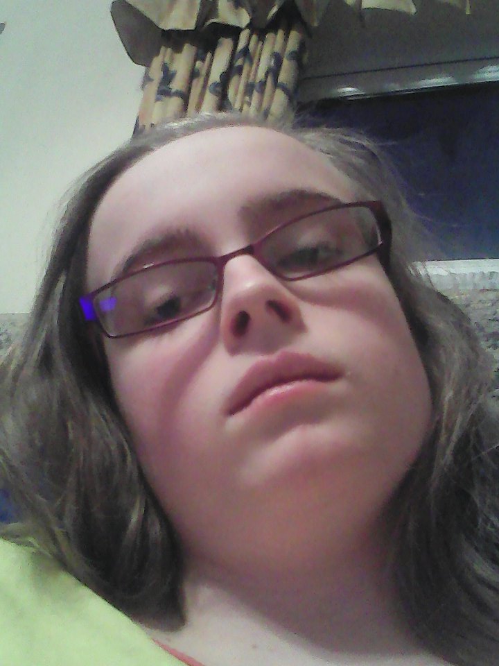 SNightingall's tweet photo. My morning/bored face https://t.co/BgYD7tSbCa