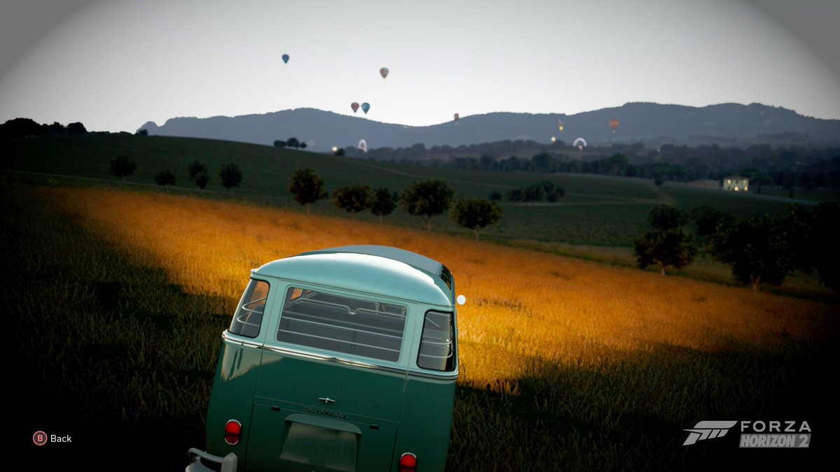 somaxgold's tweet photo. Playing #ForzaHorizon2. Love the view, the music, and the atmosphere. #Volkswagen https://t.co/MXzWc28KwQ