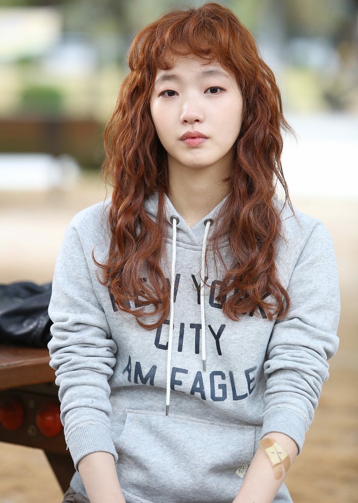 Cheese_IT_Trap's tweet image. New stills of Hong Seol~ 🌻💛
#CheeseintheTrap #KimGoEun