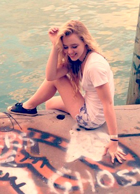 Claire Novak (@forfeitardor) on Twitter photo 