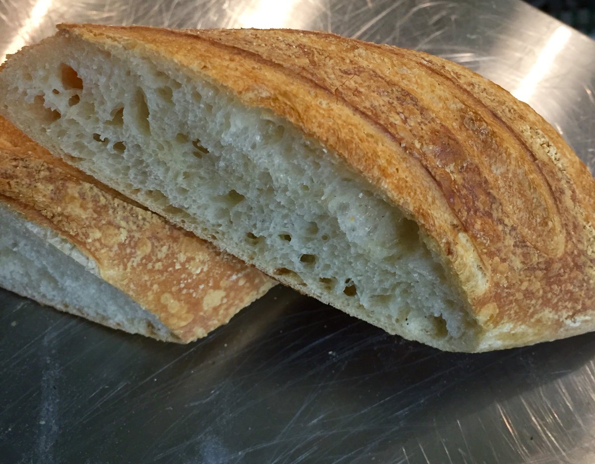 AlisKitchenCork's tweet photo. Morning breads...White and Rye #sandwichtesting #realbreadireland https://t.co/rmXPEfgWh5