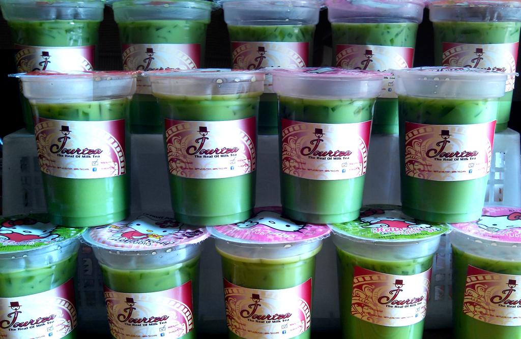 JOURTEA milk greentea.. kemasan ekonomis cuma 5rb/cup 14oz.Pakai #KrimerNabati DeliveryOrder #Jatimulya 08997812056