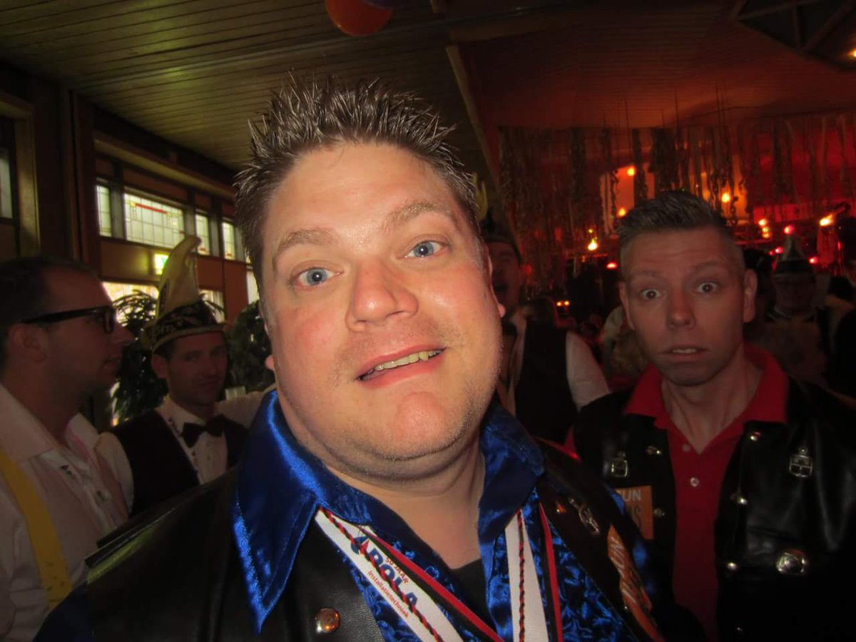 tom_gmail's tweet image. Dat blauwe kraagje kleed mooi af @marcel_vos