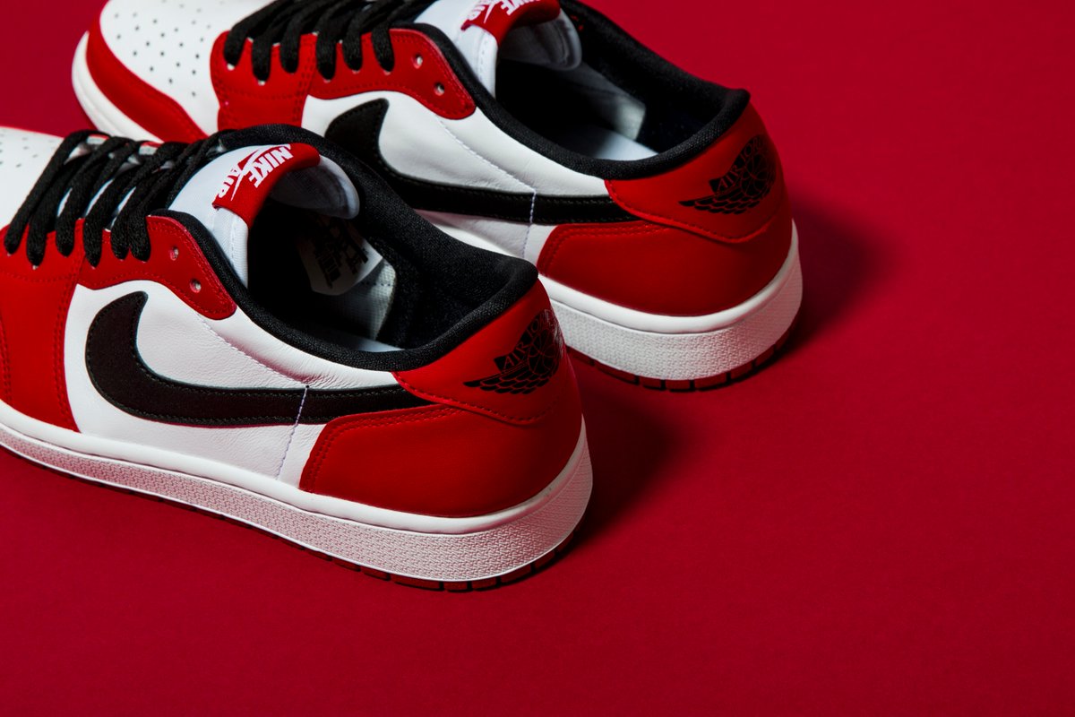 MOC_Athens's tweet photo. @Jumpman23 #AirJordan 1 Low #Chicago lands w/ a slight latency, on Wed 10 at https://t.co/3bZ29pFoZb . Reserve now! https://t.co/u2YgRiDjGD