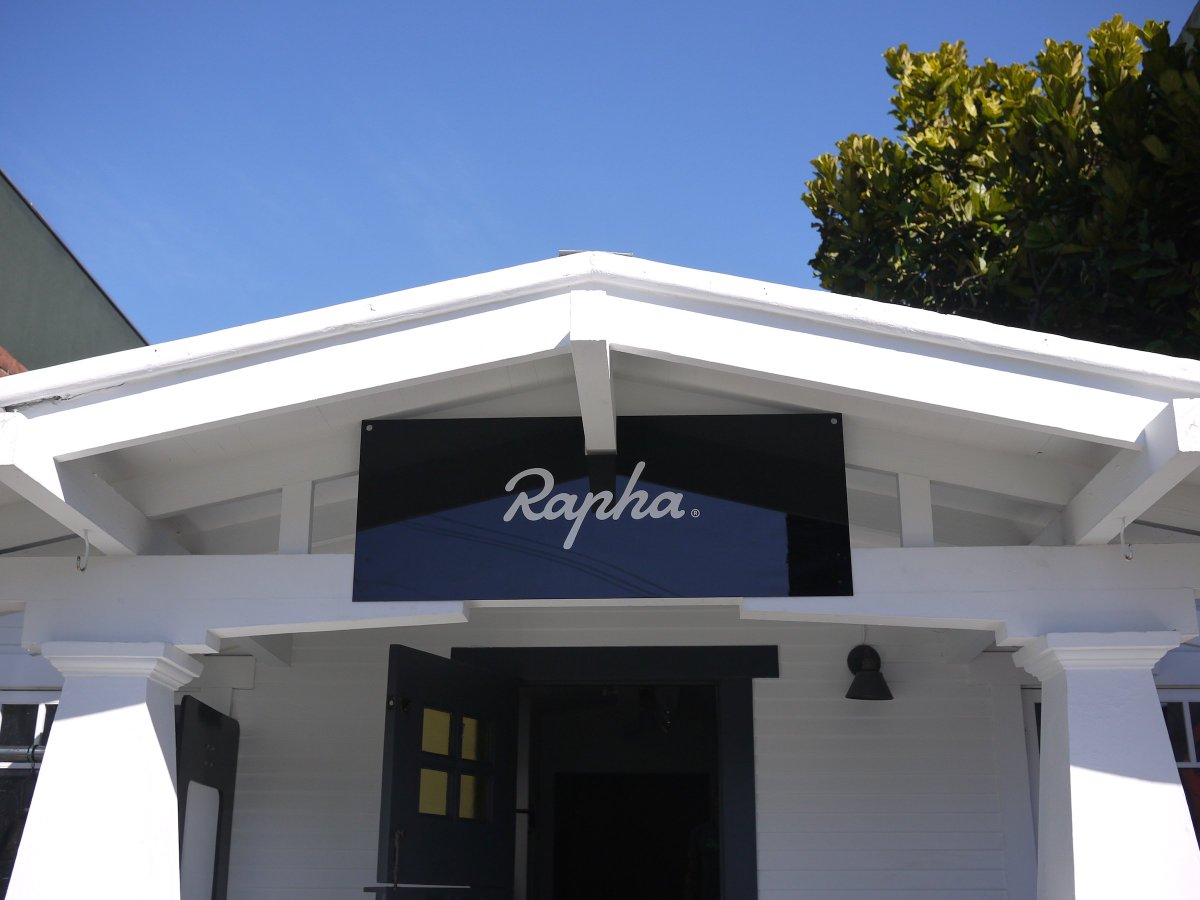 rapha's tweet photo. For a limited time, we're in LA. Join us for coffee, events and live race coverage: https://t.co/jpVEksUkfE #RaphaLA https://t.co/vduaAzrwSu