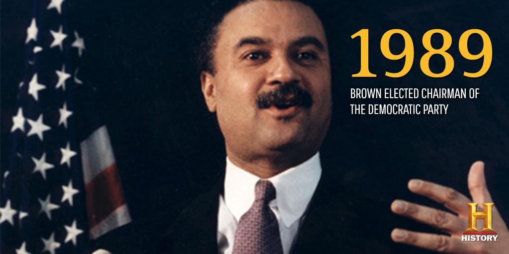 On #ThisDayInHistory 1989, Ronald H. Brown is elected chairman of the Democratic Party. histv.co/1PMGsdj