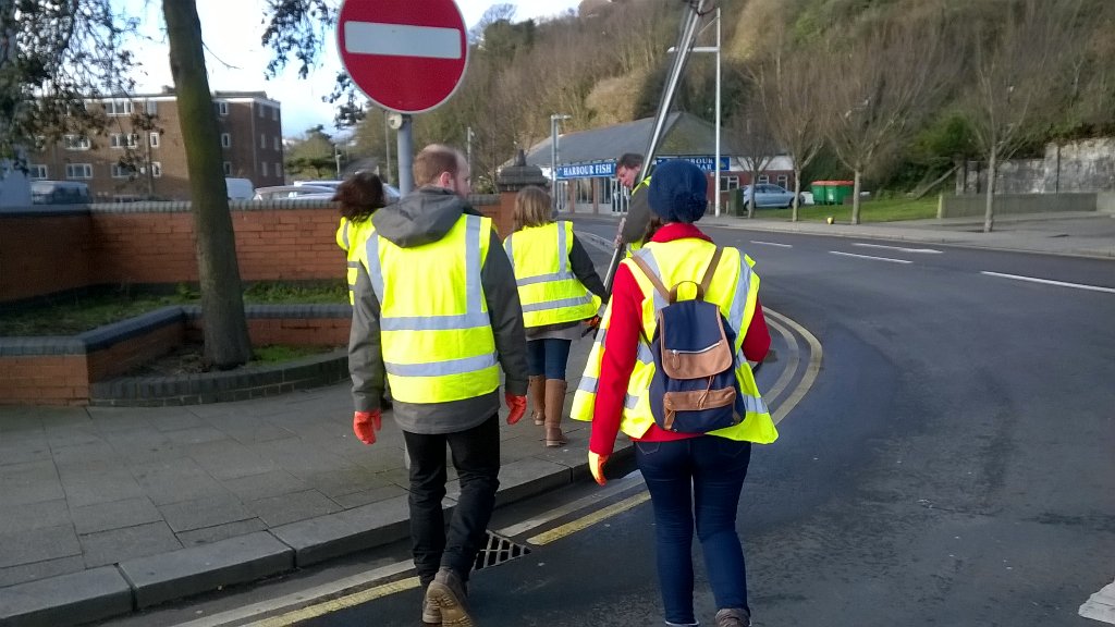 EKC_Folkestone's tweet photo. Community day student support team clean for the queen https://t.co/wymgieogWB