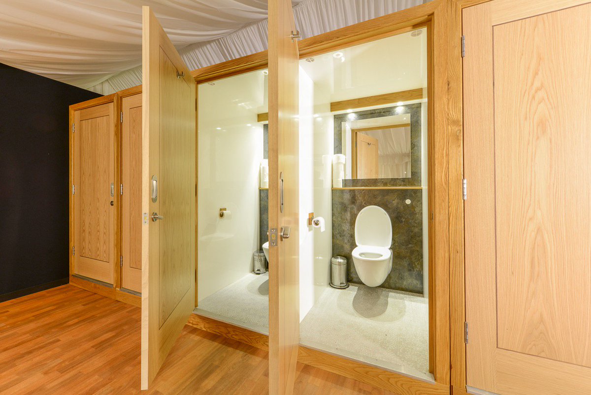 BenedictCruise's tweet image. Quoting some amazing #luxuryloo work with the #ptlhullabaloos team in #europe this year