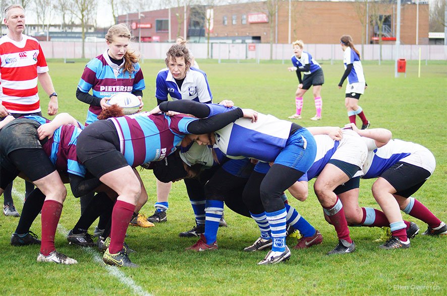 Verslag en foto's van het #jongehondentoernooi #dames #rugby bij #RCBulldogs staan online! bit.ly/1nXlC00