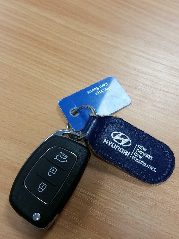 LostboxUK's tweet photo. SET OF CAR KEYS FOUND! The Police had these handed in around #Crownhill #Plymouth Pls RT!
https://t.co/KrG6fnP0nC https://t.co/4hXbcTWmTu