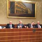 ItaCooperativa's tweet photo. Al via iter parlamentare ddl #falsecooperative 100mila lavoratori coinvolti, 800 mln evasi https://t.co/fw9oVgO4P7 https://t.co/yil0sjCJrB